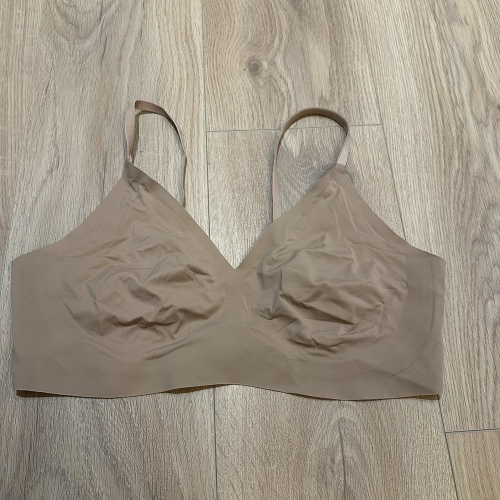 EBY Bra Bralette Womens XL DD Beige Seamless Wireless Molded Adjustable No Pads